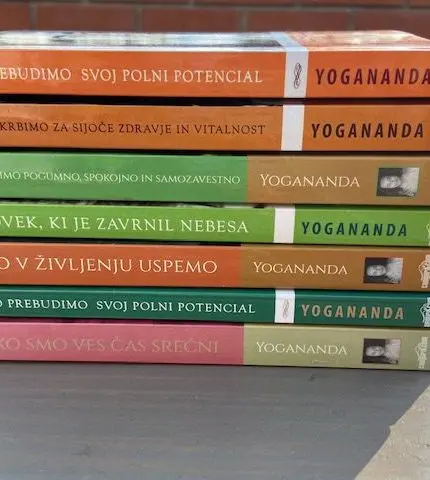 Zbirka Modrosti Paramhanse Yoganande (7 knjig)