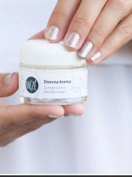 Dnevna krema za nego suhe in občutljive kože - 30ml